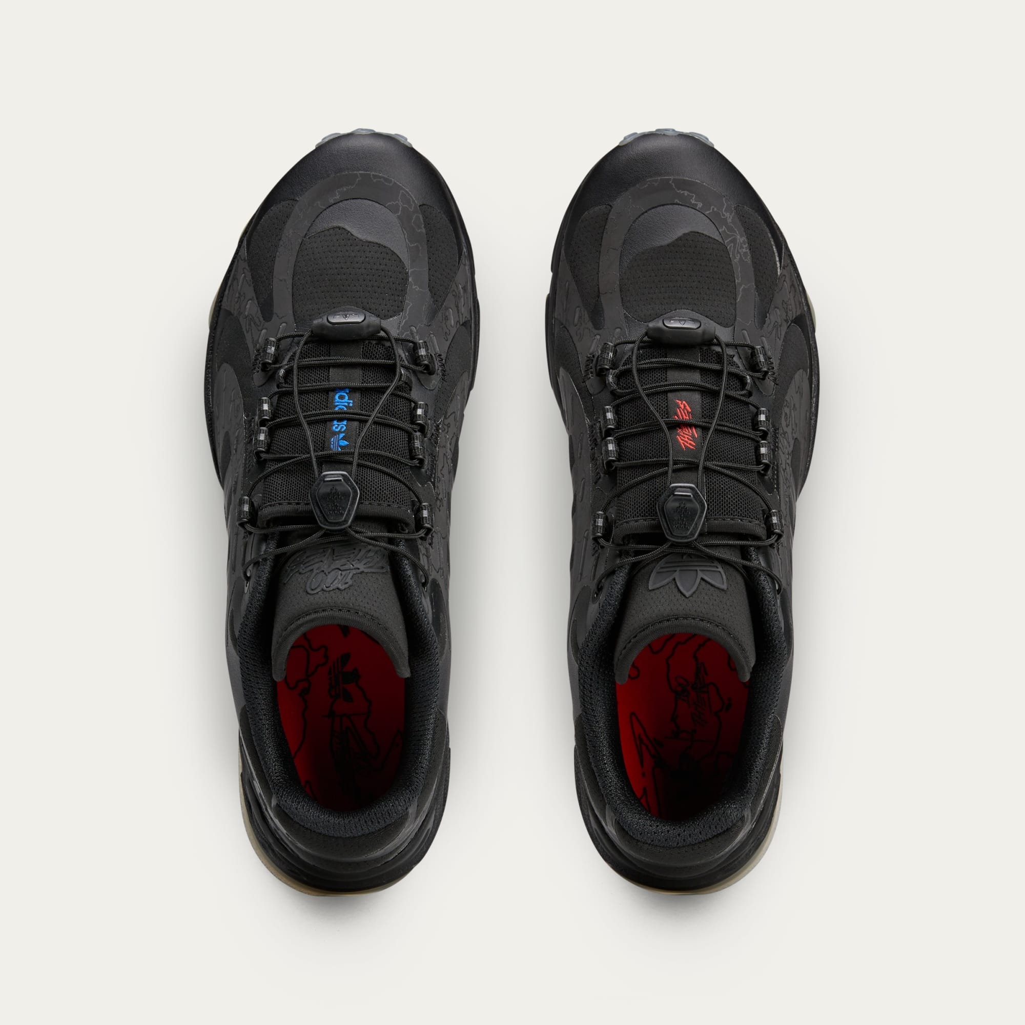スニーカー adidas 100 Thieves Savage JR5538 adidas 100 THIEVES SAVAGE CORE BLACK/CORE BLACK/SILVER