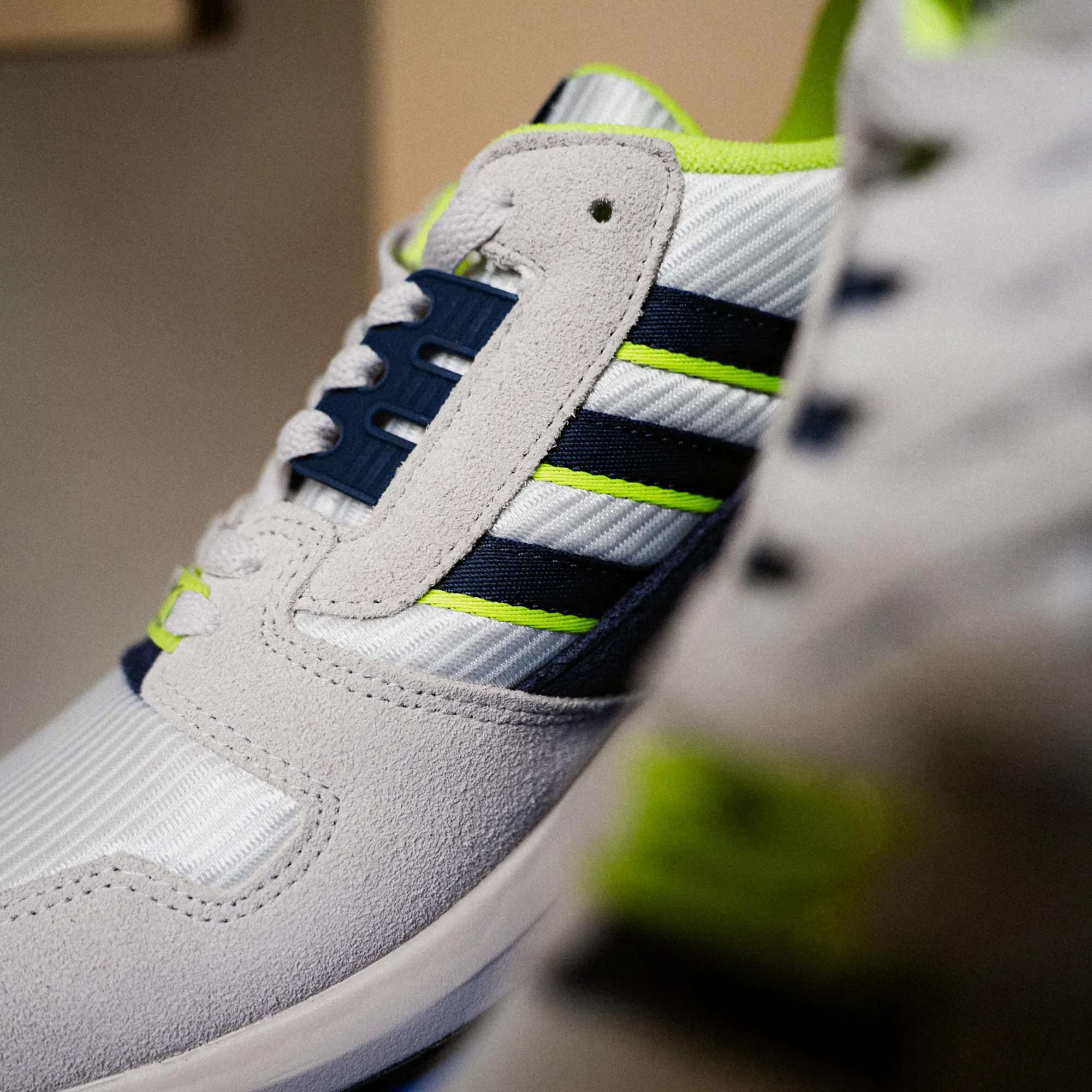adidas Originals ZX 8000 Footwear White Dark Blue Grey One KI5673