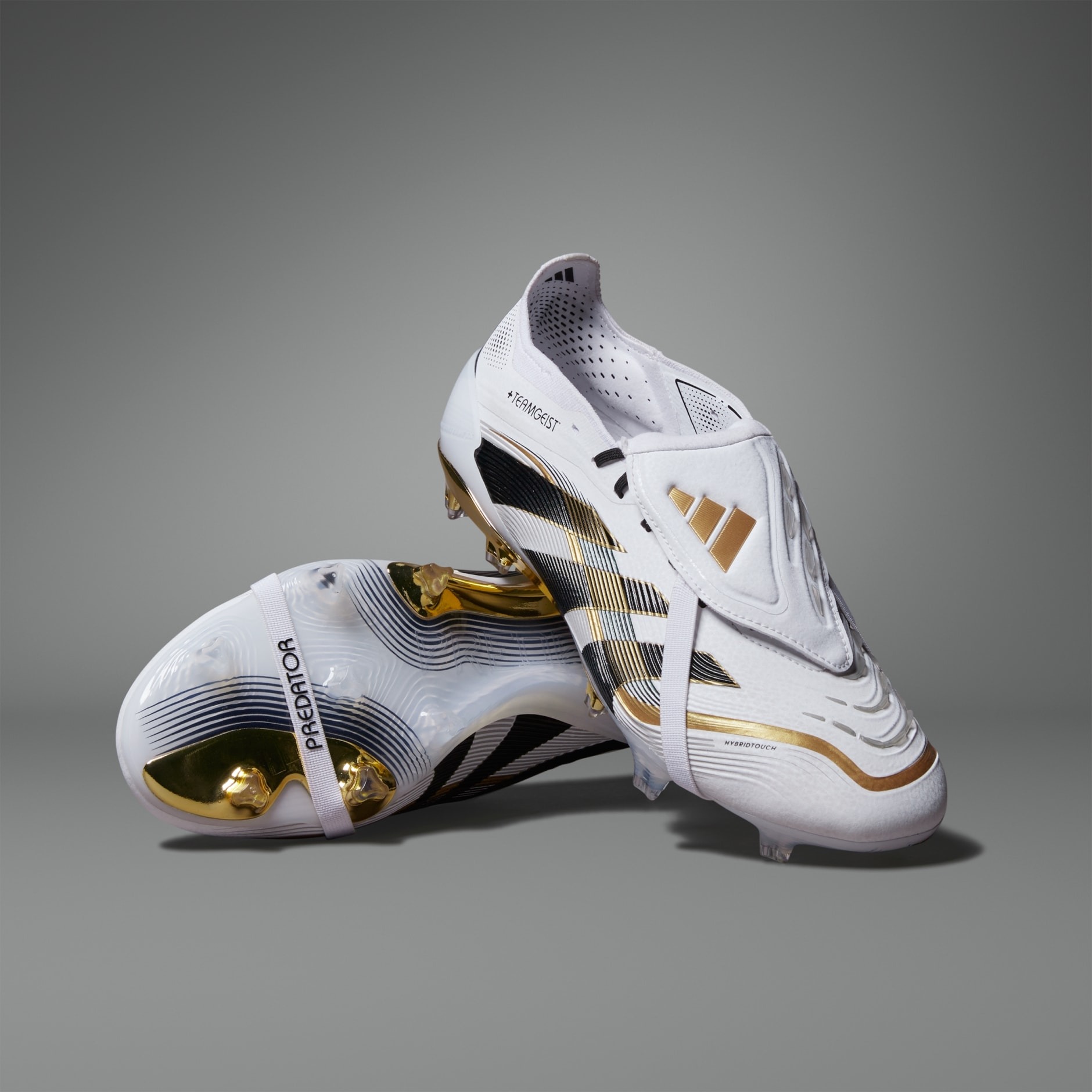 adidas Predator サッカーシューズ ホワイト Exclusive: 'White/Gold' Adidas Predator 2025 'Road to Glory
