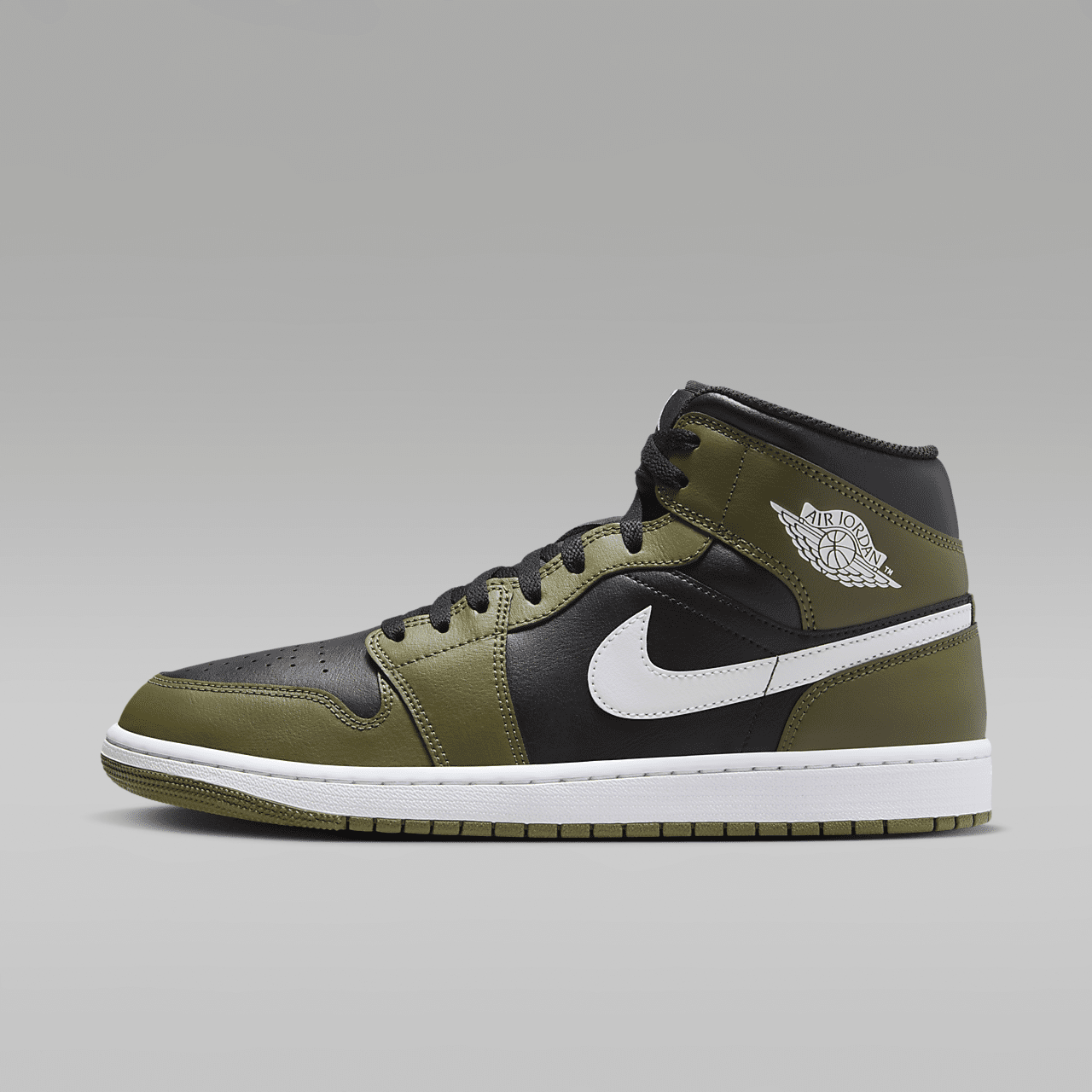 air jordan 1 mid black pine green