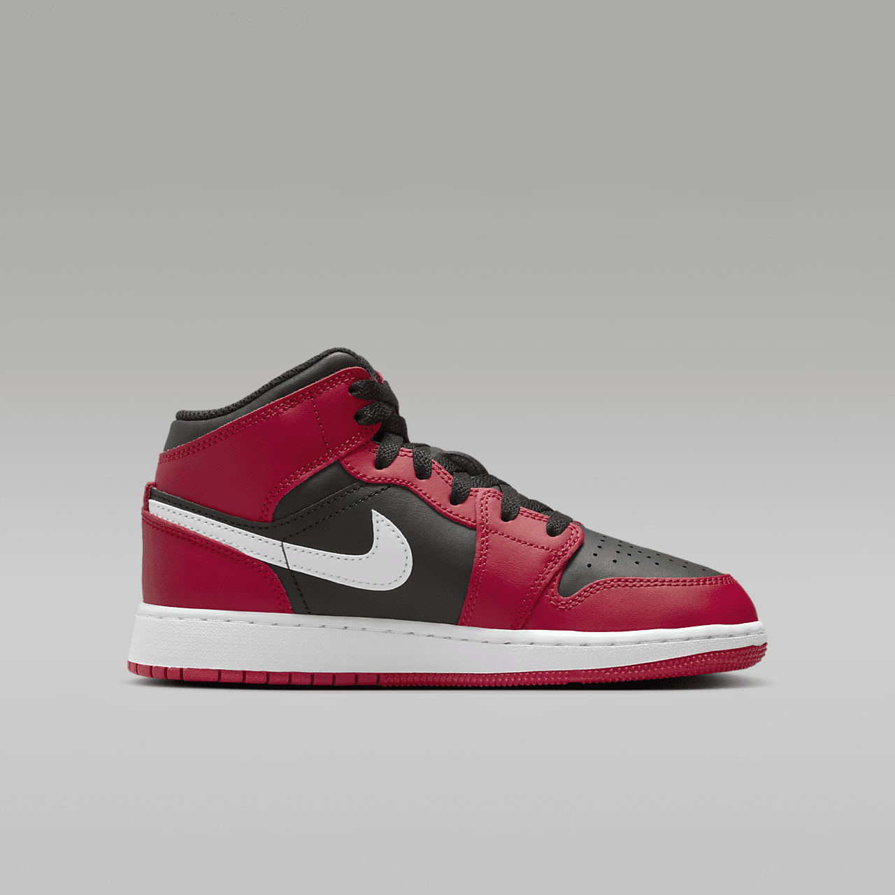 良品 ✨️ Air Jordan 1 Mid Black Gym Red 23 Air Jordan 1 Mid GS Black Gym Red White DQ8423-061 | More