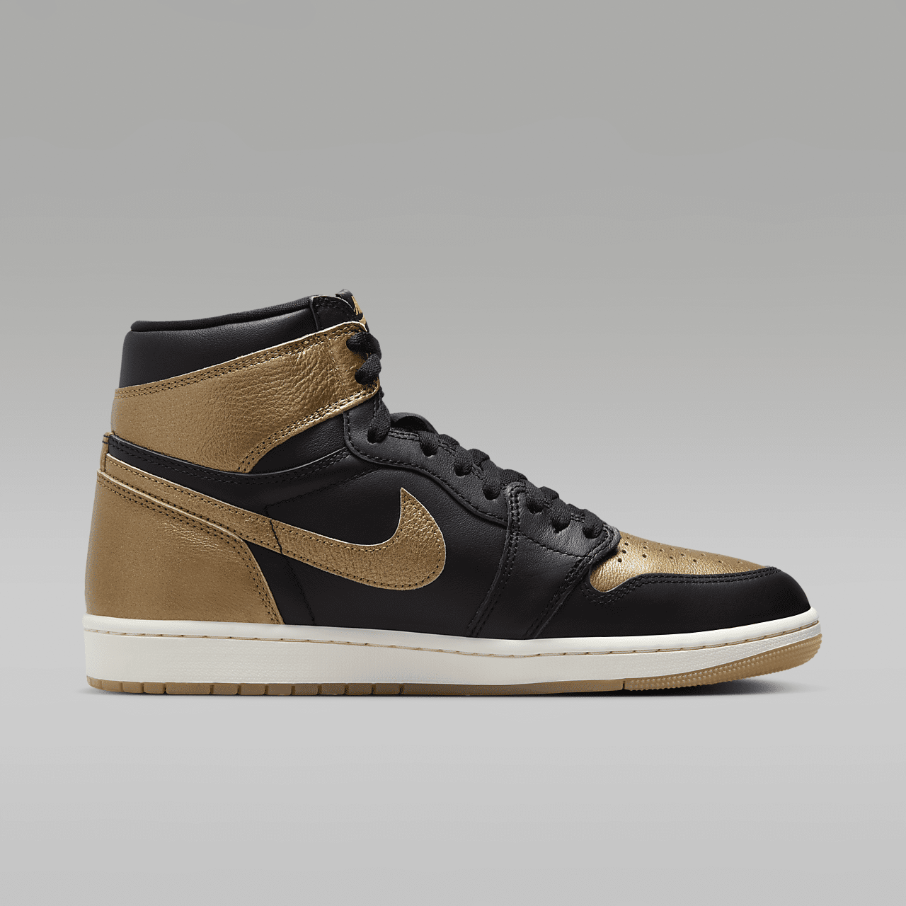 Air Jordan 1 Retro High OG Black Metallic Gold DZ5485-071 | More