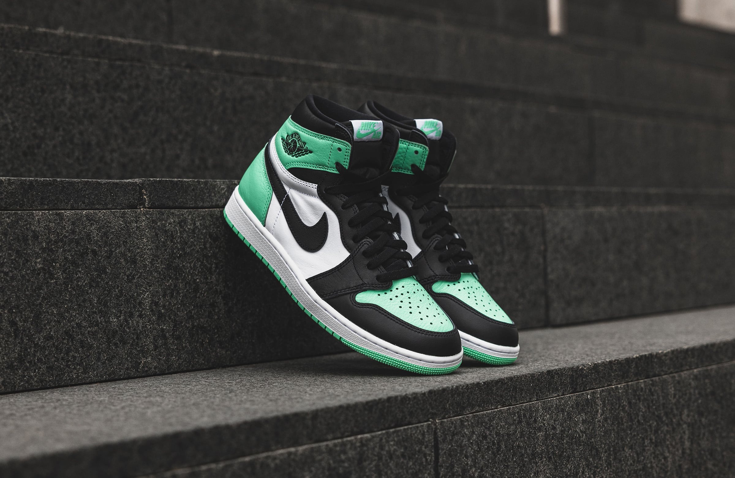 【大人気】★ナイキ★AIR JORDAN 1RETRO HIGH OG Green Glow Air Jordan 1 High OG 'Green Glow' (DZ5485-130) release date