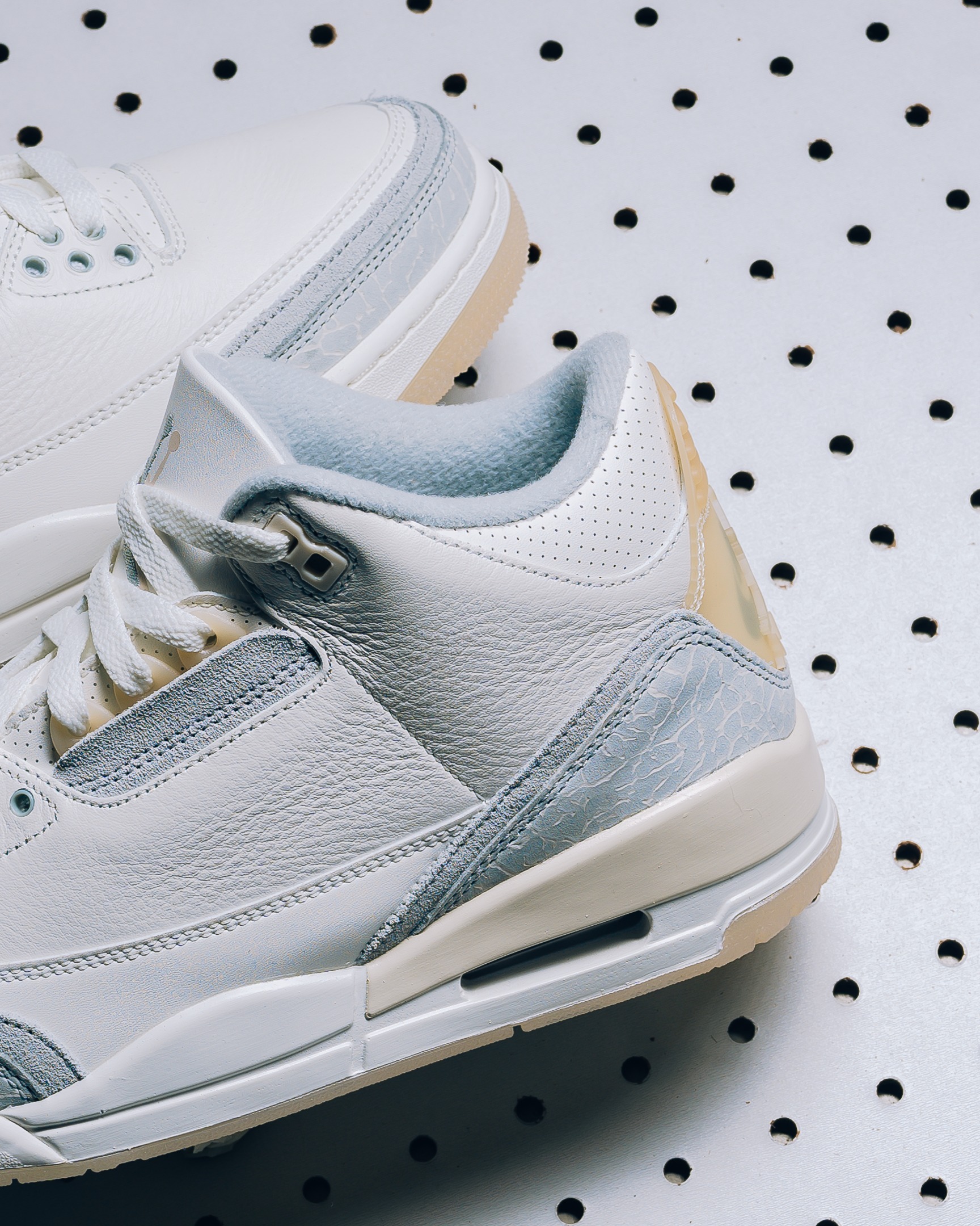 Air Jordan 3 Retro Craft Ivory FJ9479-100 | More Sneakers display picture 3
