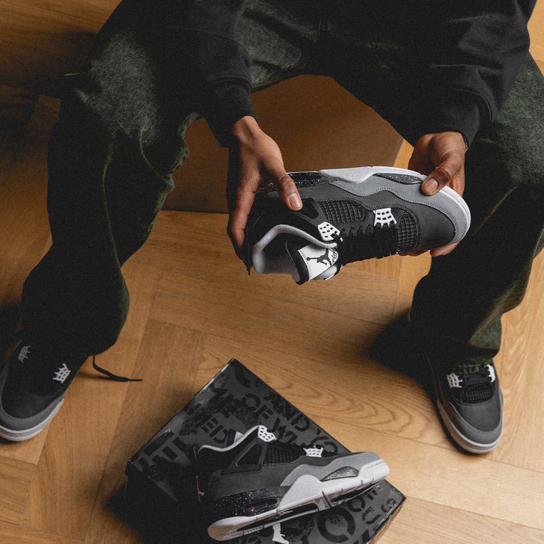 Air Jordan 4 Retro Fear 2024 サイズ10.5 Air Jordan 4 Fear 2024 Review & On Feet - YouTube