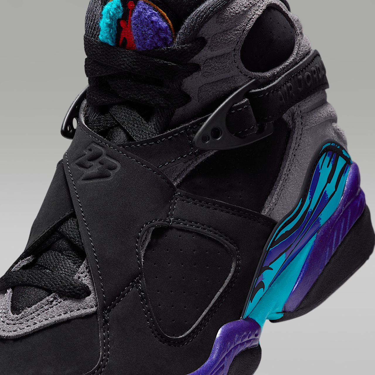 ☆NIKE AIRJORDAN8 RETRO SP ☆バッシュ