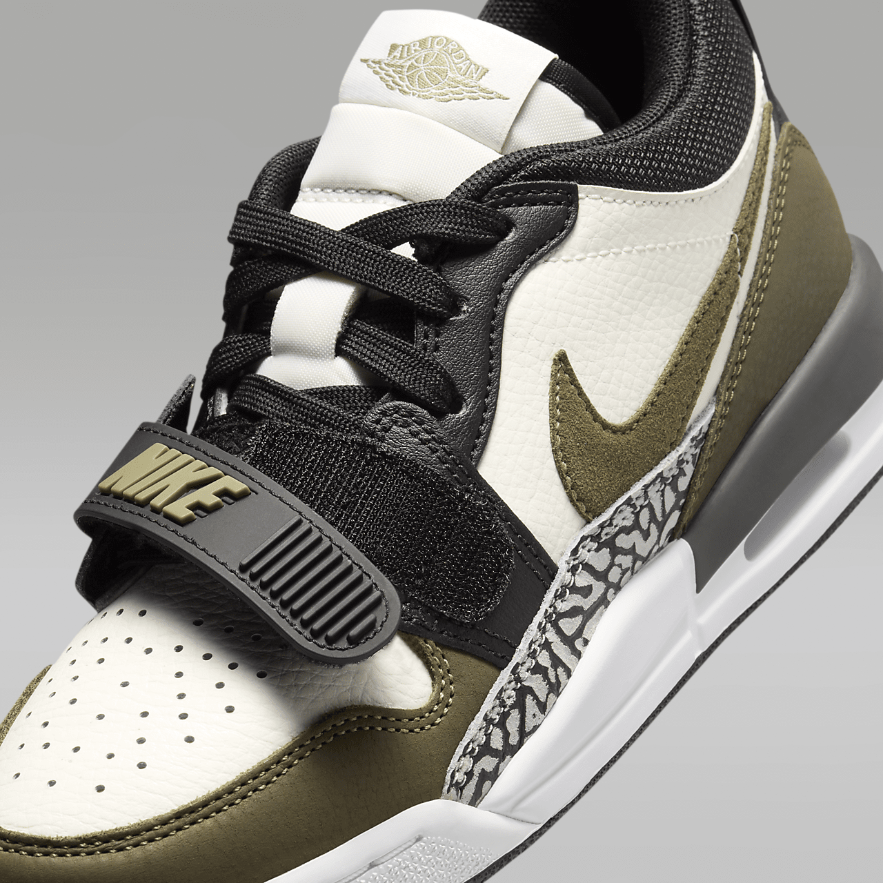 Air Jordan Legacy 312 Low GS Sail Medium Olive CD9054-120