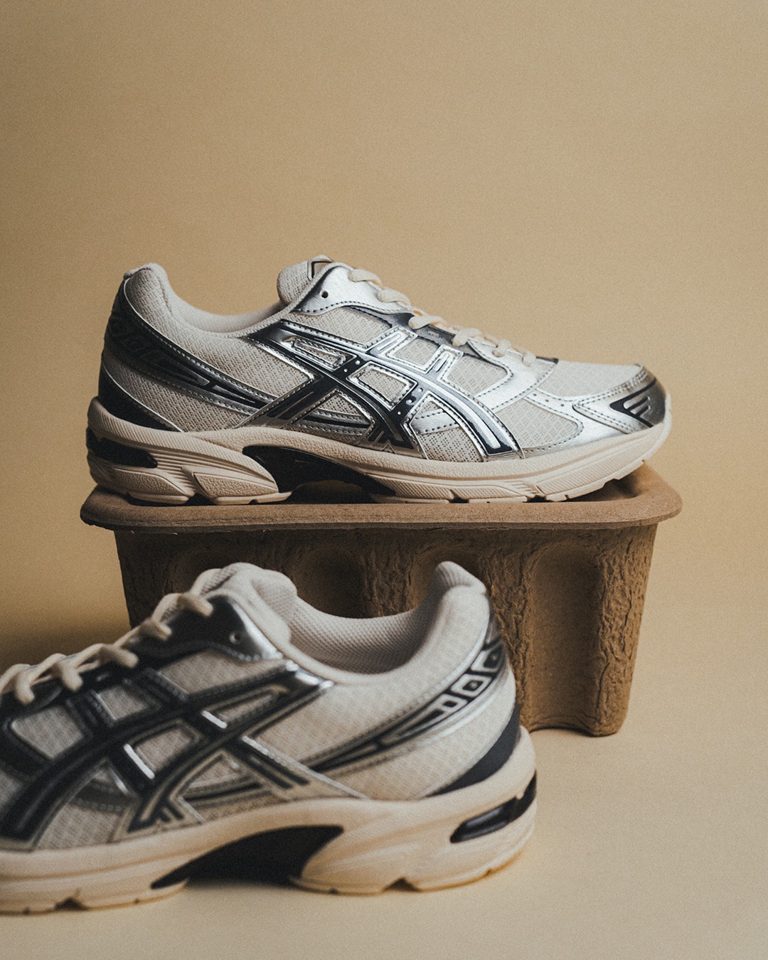 クラークス Asics Gel-1130 Cream Carrier Grey 1203A899-101 | More Sneakers