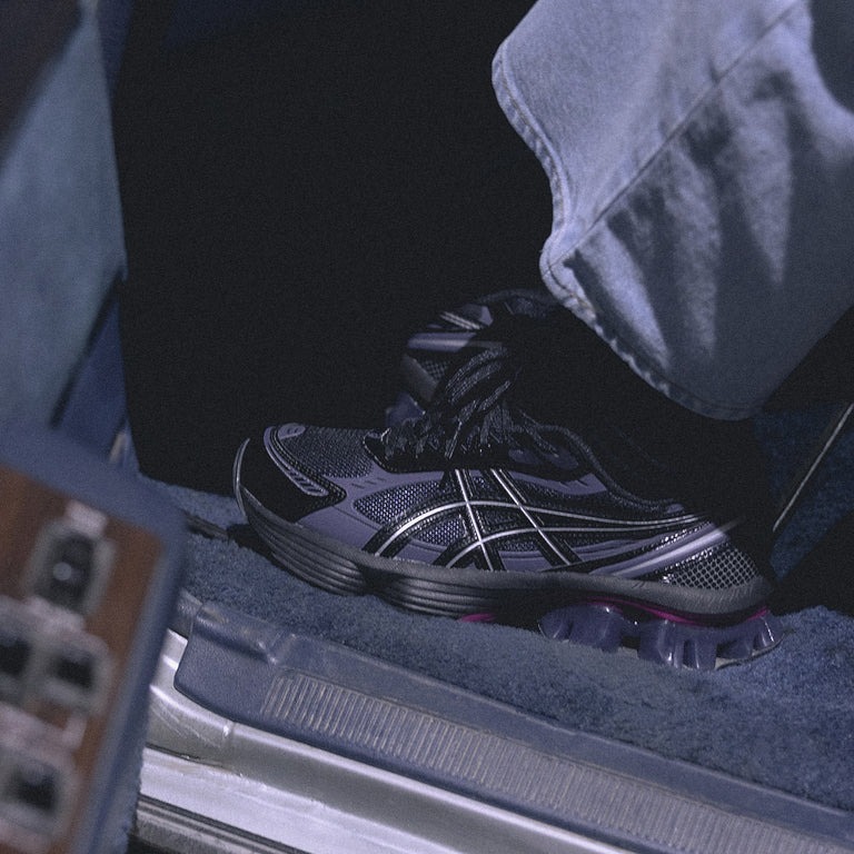 Asics Gel-Kinetic Fluent Black 1203A737-001 | More Sneakers