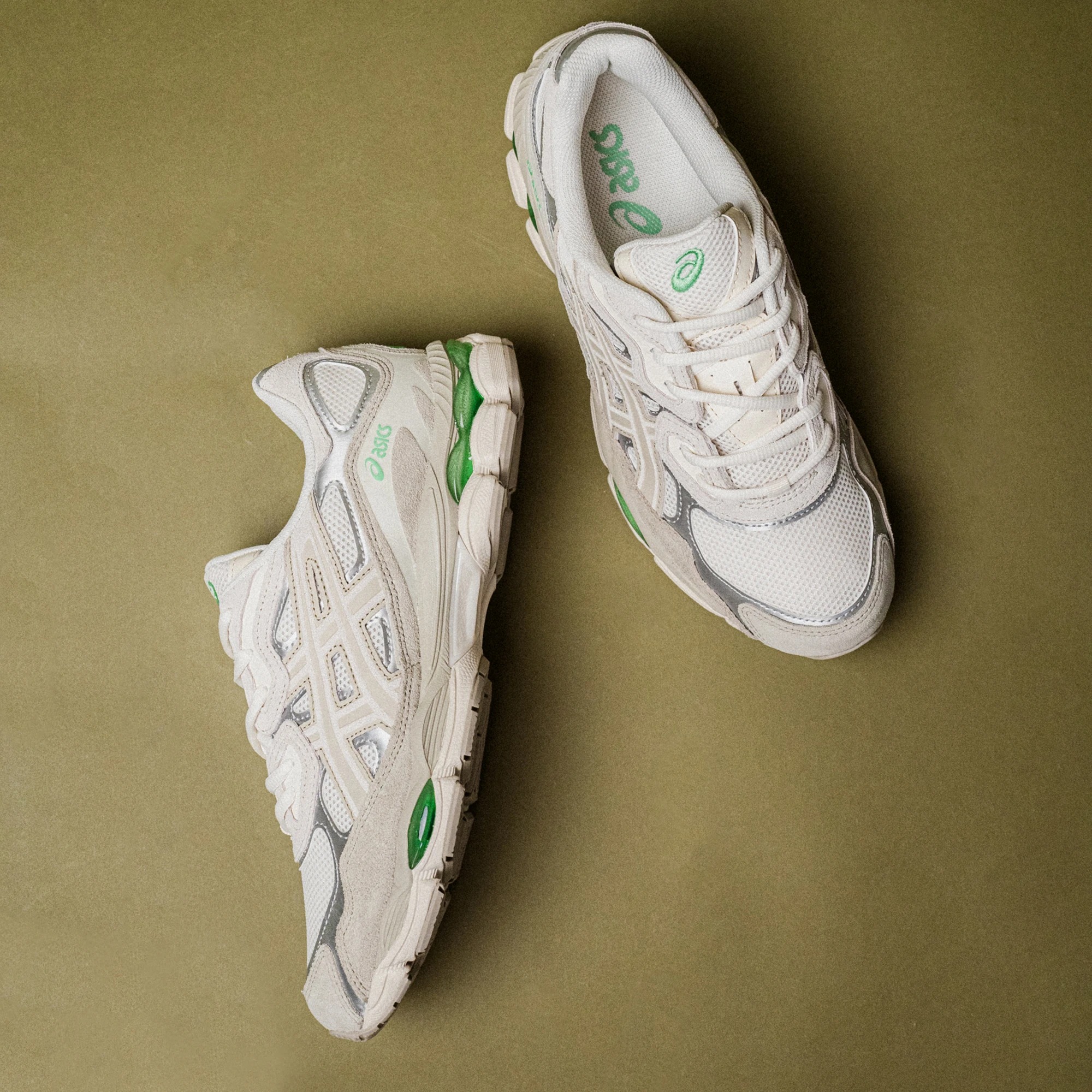 Asics Gel-NYC Cream Fossil 1203A383-112 | More Sneakers