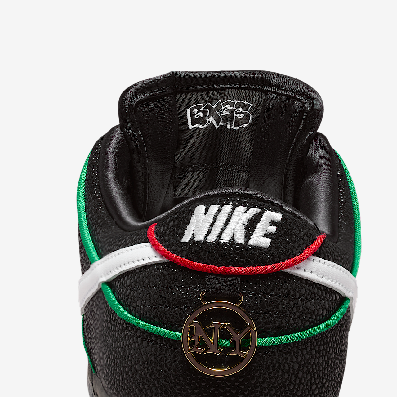 Size 8.5 - Bronx Girls Skate x Nike Dunk SB Low Mel & Kava Black BNIB HV1664-001 Bronx Girls Skate Nike SB Dunk main image 4