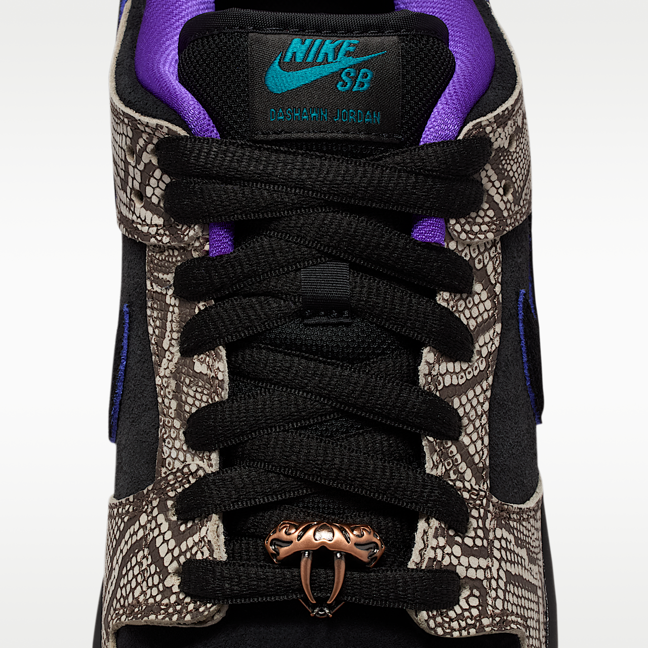 Dashawn Jordan x Nike SB Dunk Low Copperhead IB6208-200 | More