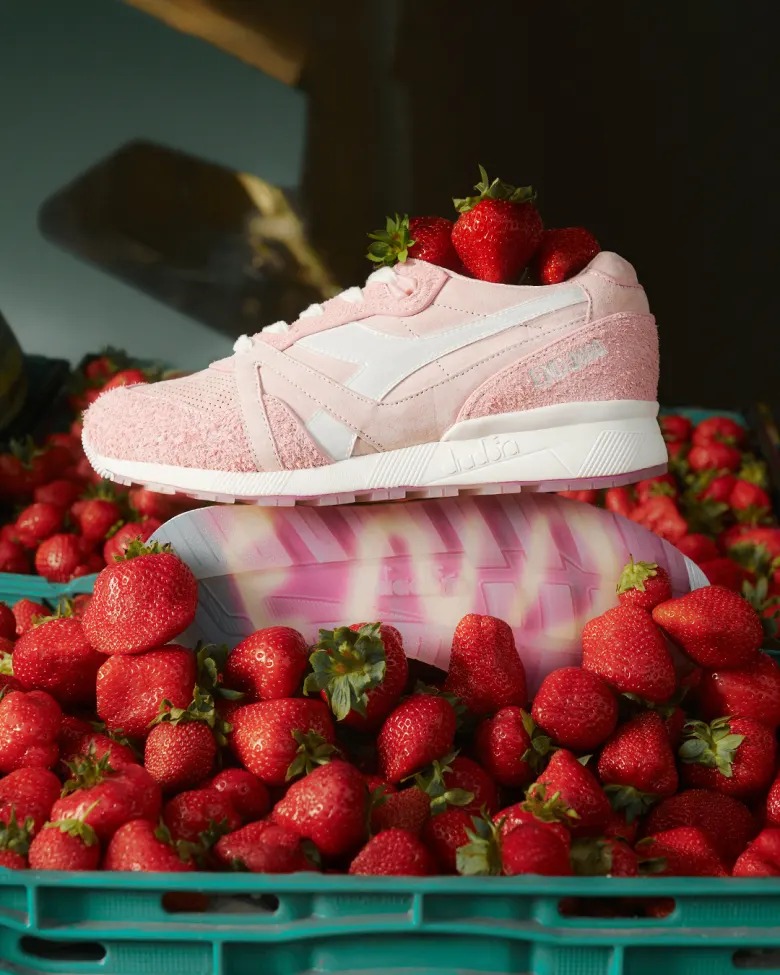 END x Diadora N9000 Strawberries Cream 501-183052-50201 | More
