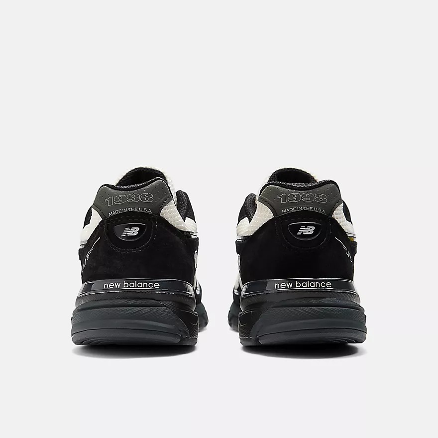 new balance　U990JS4 Joe Freshgoods x New Balance 990v4 Made in USA Outro U990JS4