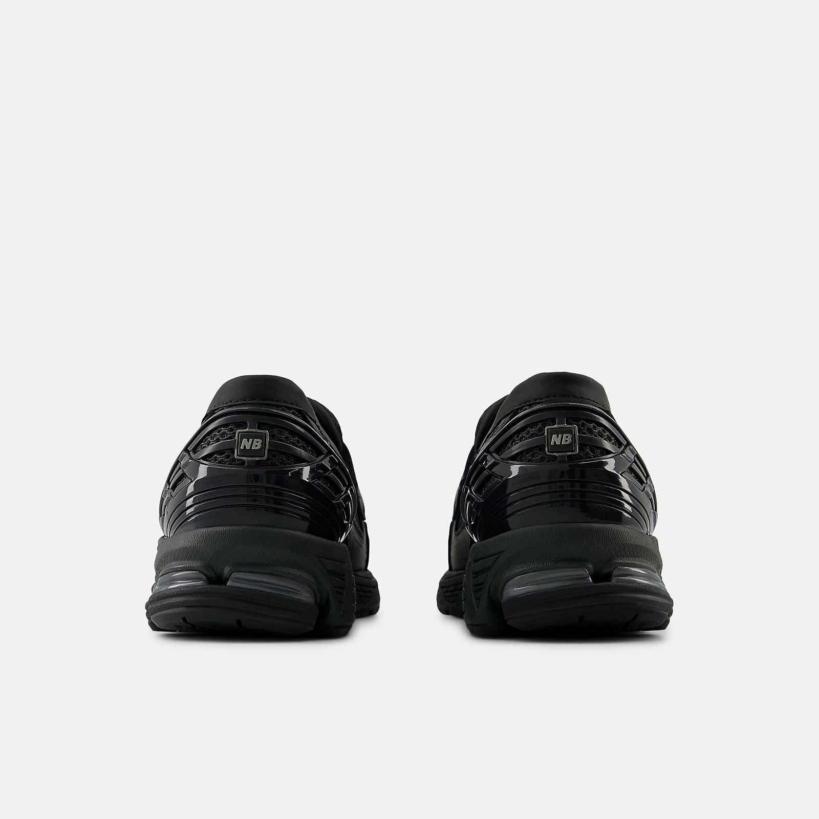 New Balance 1906 Loafer Black U1906LAI | More Sneakers