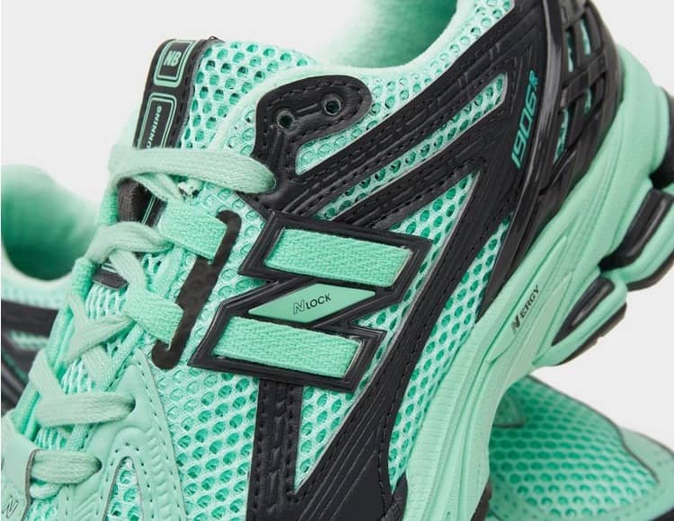 size? x New balance ☆ M1906RSB Mint Green New Balance size? x 1906R 'Mint Green Black' M1906RSB