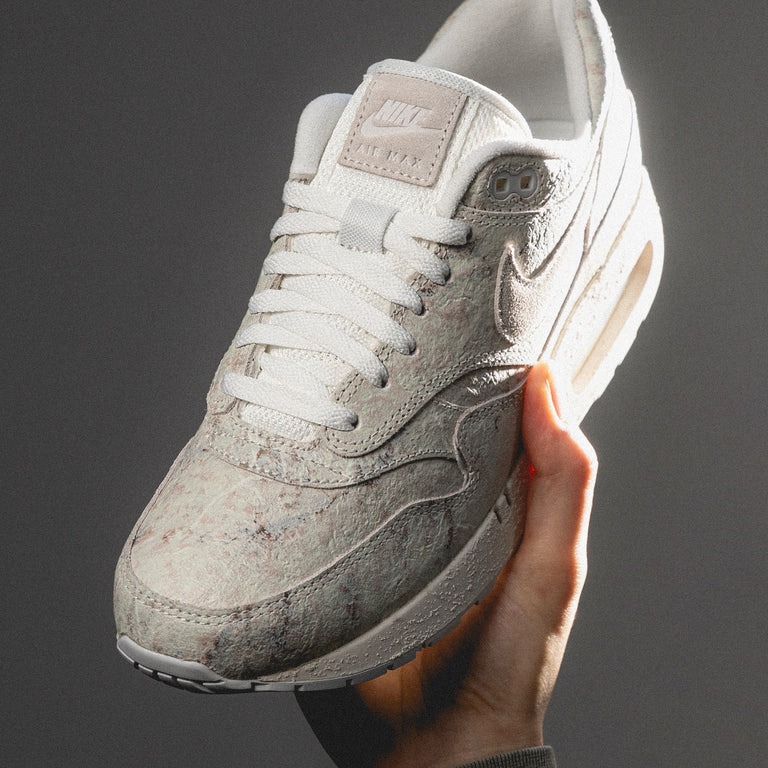 Nike Air Max 1 86 OG Museum Masterpiece FZ2149-100 | More  display picture 3