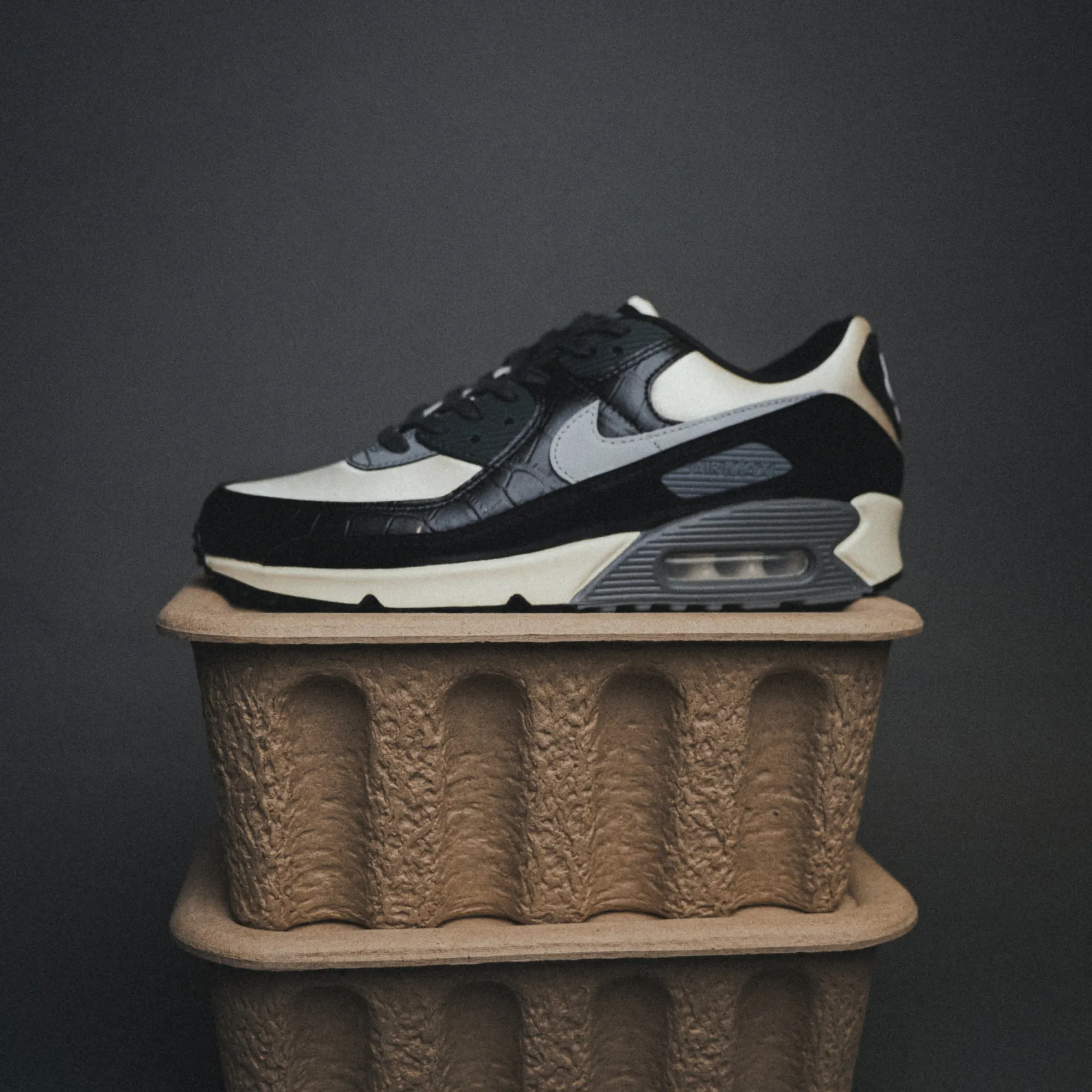 NIKE AIR MAX 90 QS \'SMOKE GREY CROCODILE\' Men’s Size 11 Shoes Sneakers Brand new Nike Air Max 90 QS  main image 2