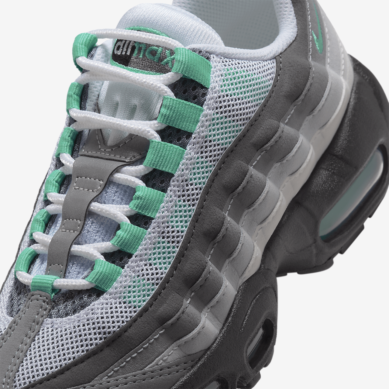turquoise nike air max 95