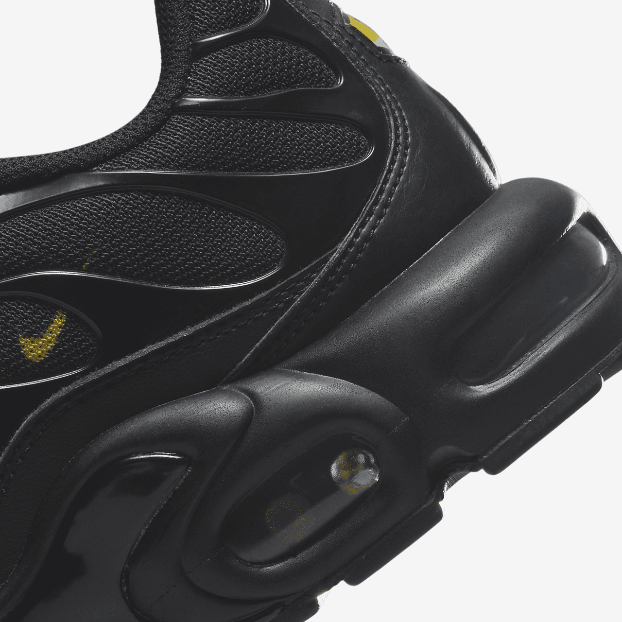 Nike Air Max Plus Black Solar Flare DX2652-001 | More Sneakers