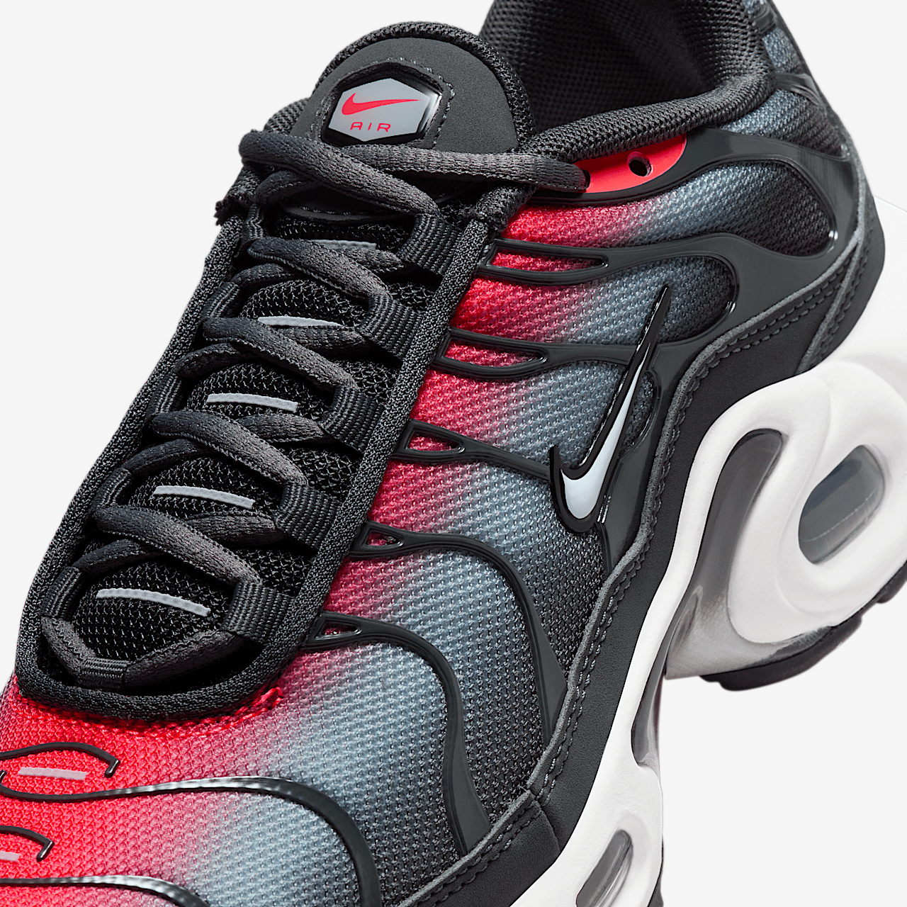 air max plus light crimson