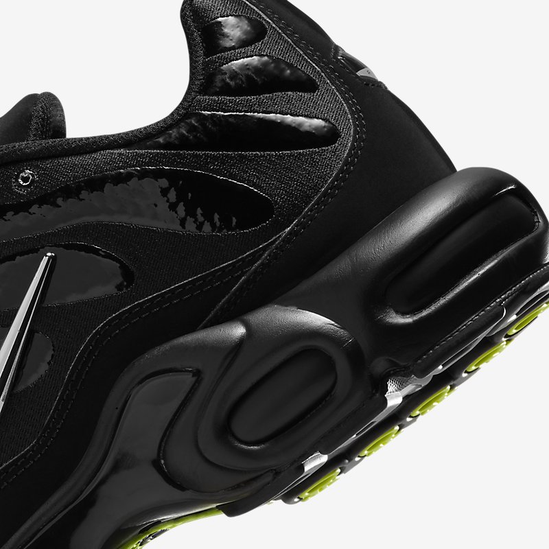 Nike Air Max Plus TN Black Chrome FJ2591-001 | More Sneakers