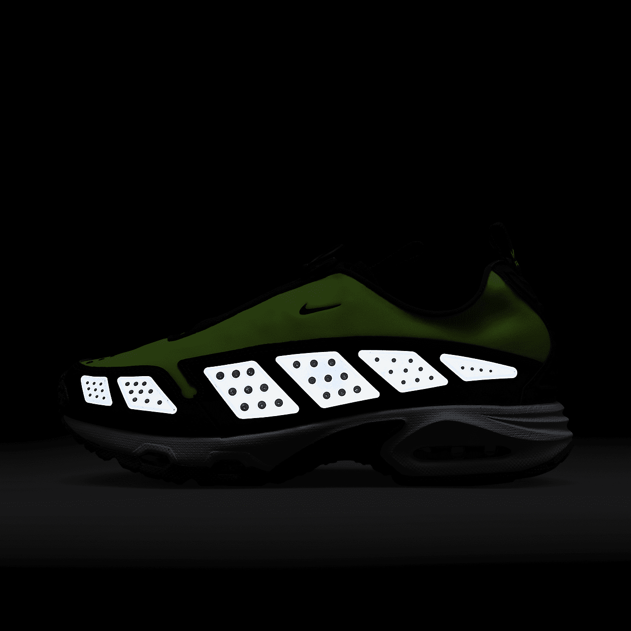 Nike Air Max SNDR Volt FZ2068-700 | More Sneakers