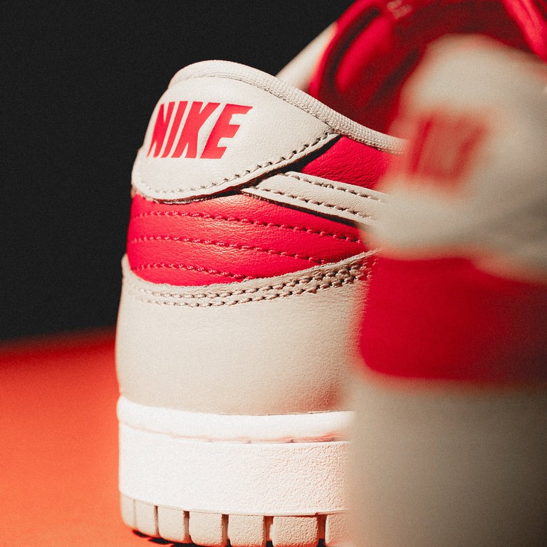 【NIKE】★ナイキ★DUNK LOW QS★FQ6965-600★男女共用★ Nike: Dunk Low QS Sneakers (FQ6965-600) | DSMNY E-SHOP