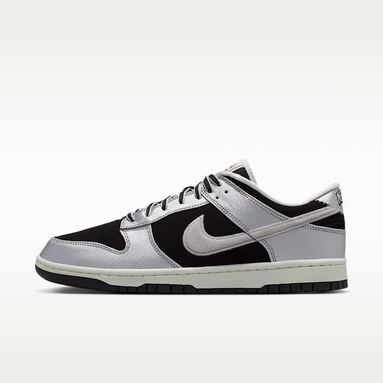 nike-dunk-low-retro-metallic-