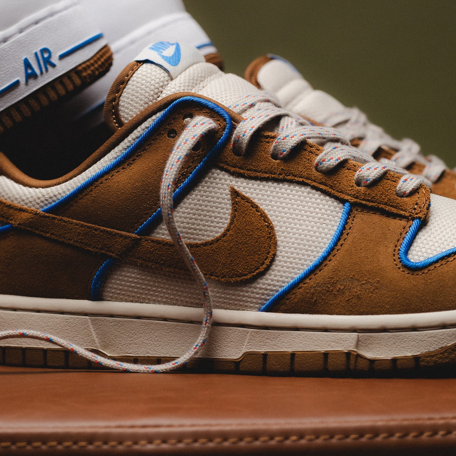 nike gripp light orewood brown