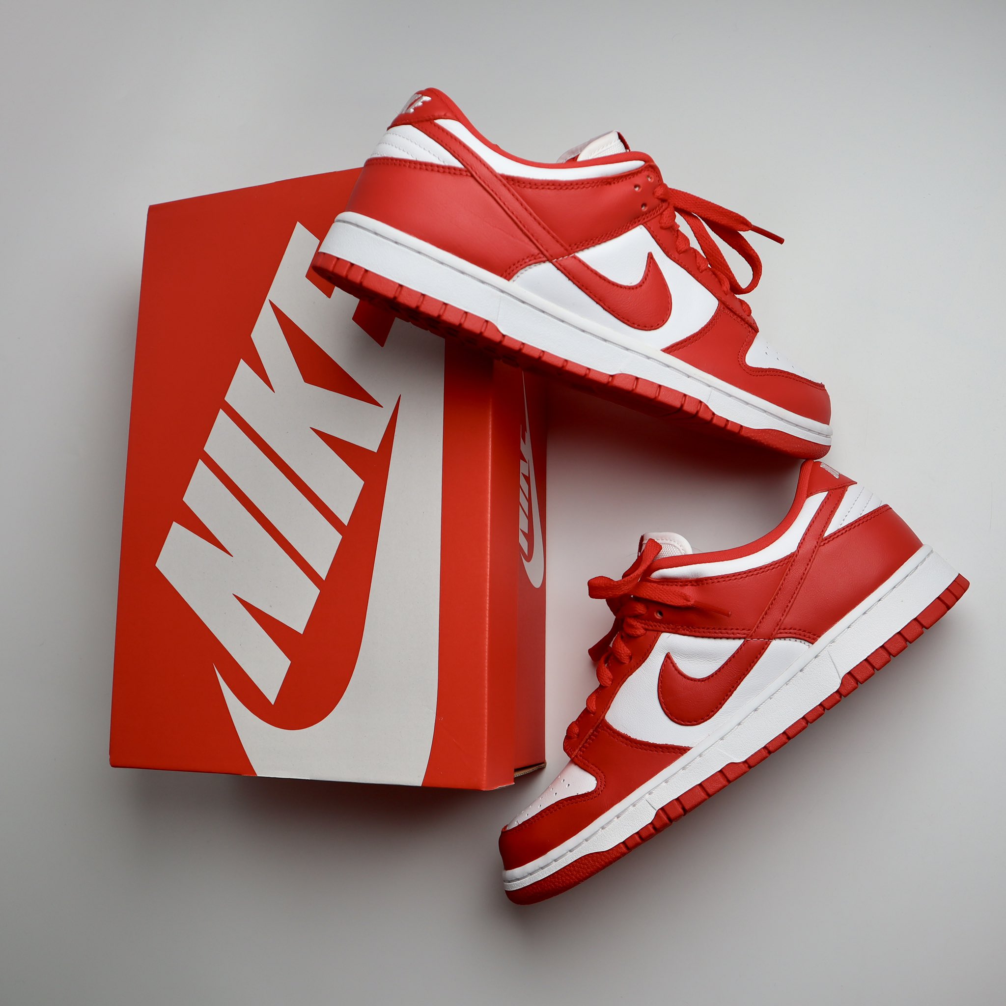 nike-dunk-low-university-red- 
