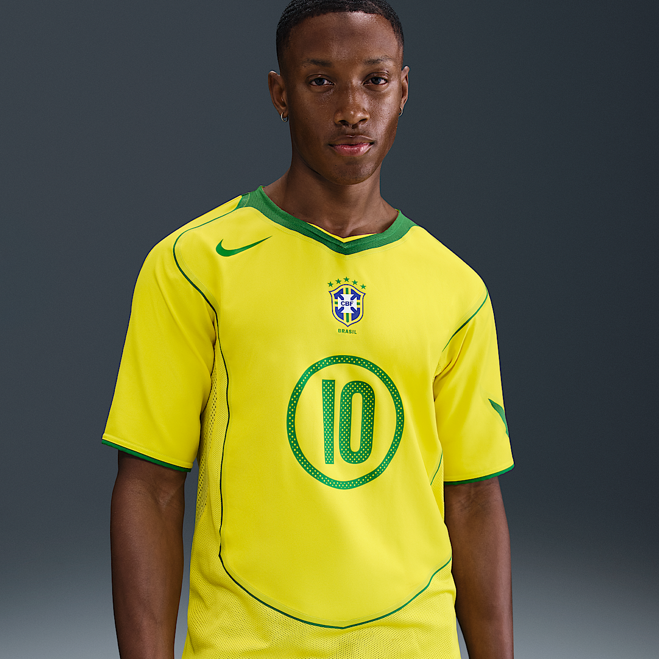 Nike Football Ronaldinho Brazil 2004 Total 90 Reissue