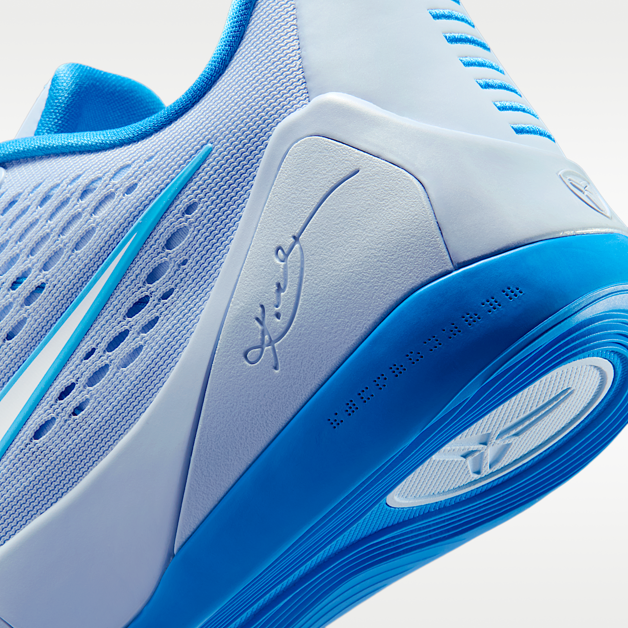 Nike Kobe 9 Elite Low EM Protro TB Hydrogen Blue IH1401-402 