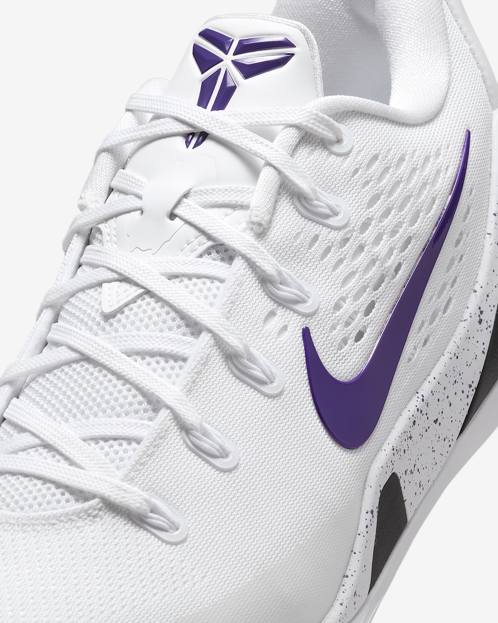 nike-kobe-9-em-low-protro-tb- 