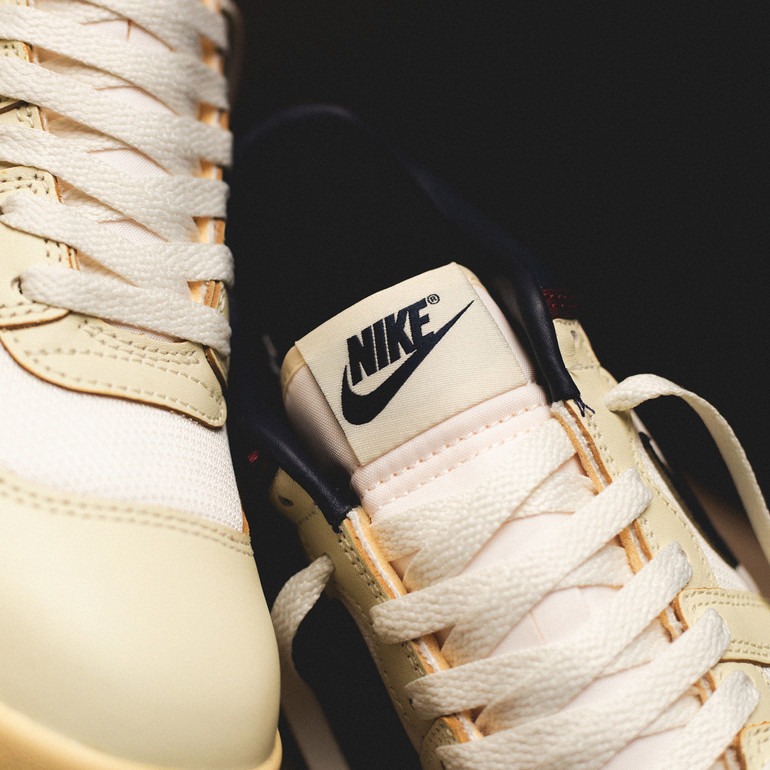 ★NIKE★大人気★MAC ATTACK PREMIUM★追跡可 Nike Mac Attack 