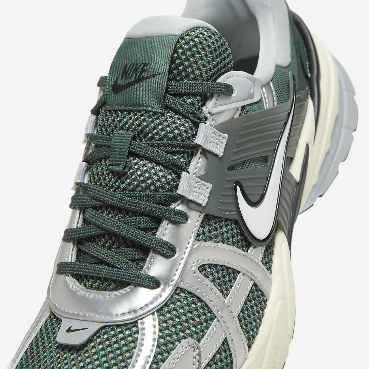 Nike V2K Run Vintage Green Mineral Spruce HJ4497-300 | More