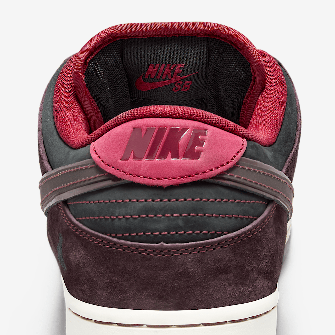 Riot Skateshop x Nike SB Dunk Low Pro Mahogany Team Red  display picture 1