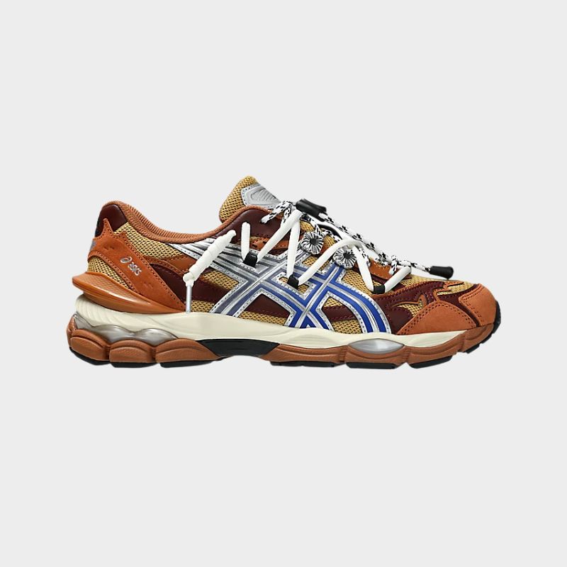 Toga Archives x Asics Gel-Cumulus 16 Brown 1203A838-200 | More