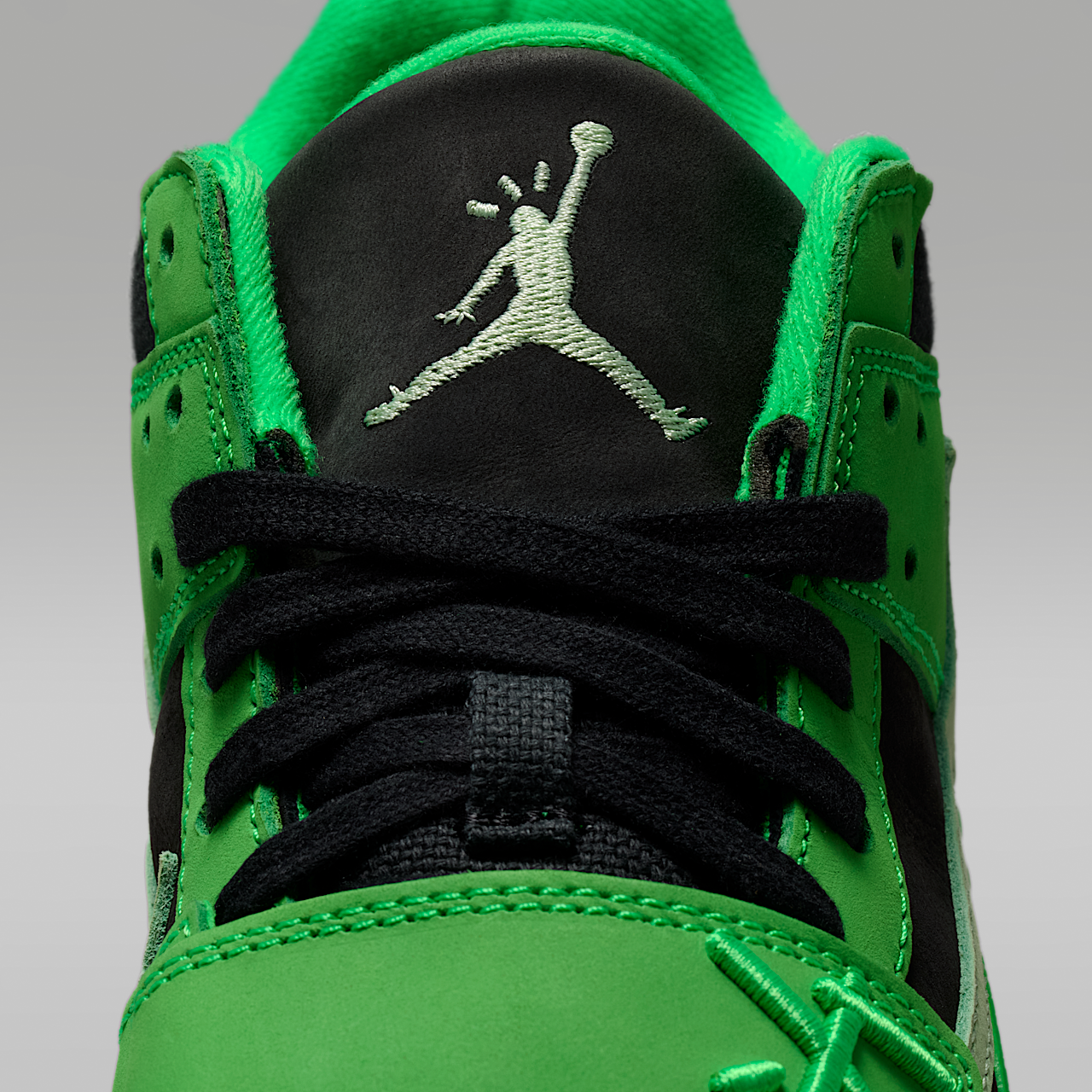 Travis Scott x Jordan Jumpman Jack TR Green Spark IM9113-300