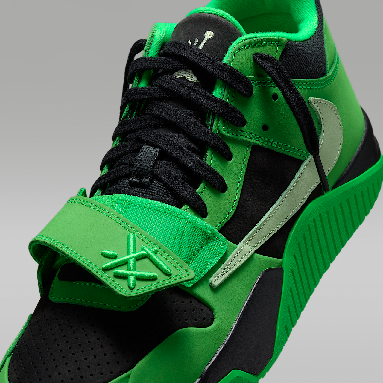 Travis Scott x Jordan Jumpman Jack TR Green Spark IM9113-300
