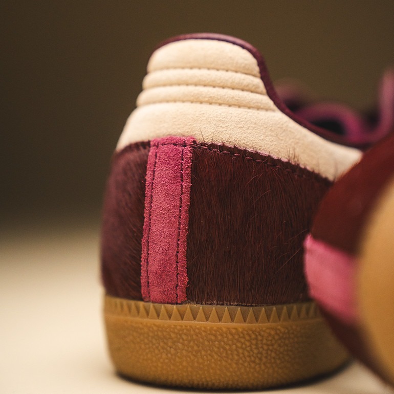 adidas gazelle silver green womens Adidas Originals Samba OG (Maroon/Crystald Sand/Gold) Women's Shoes IF7004 main image 1