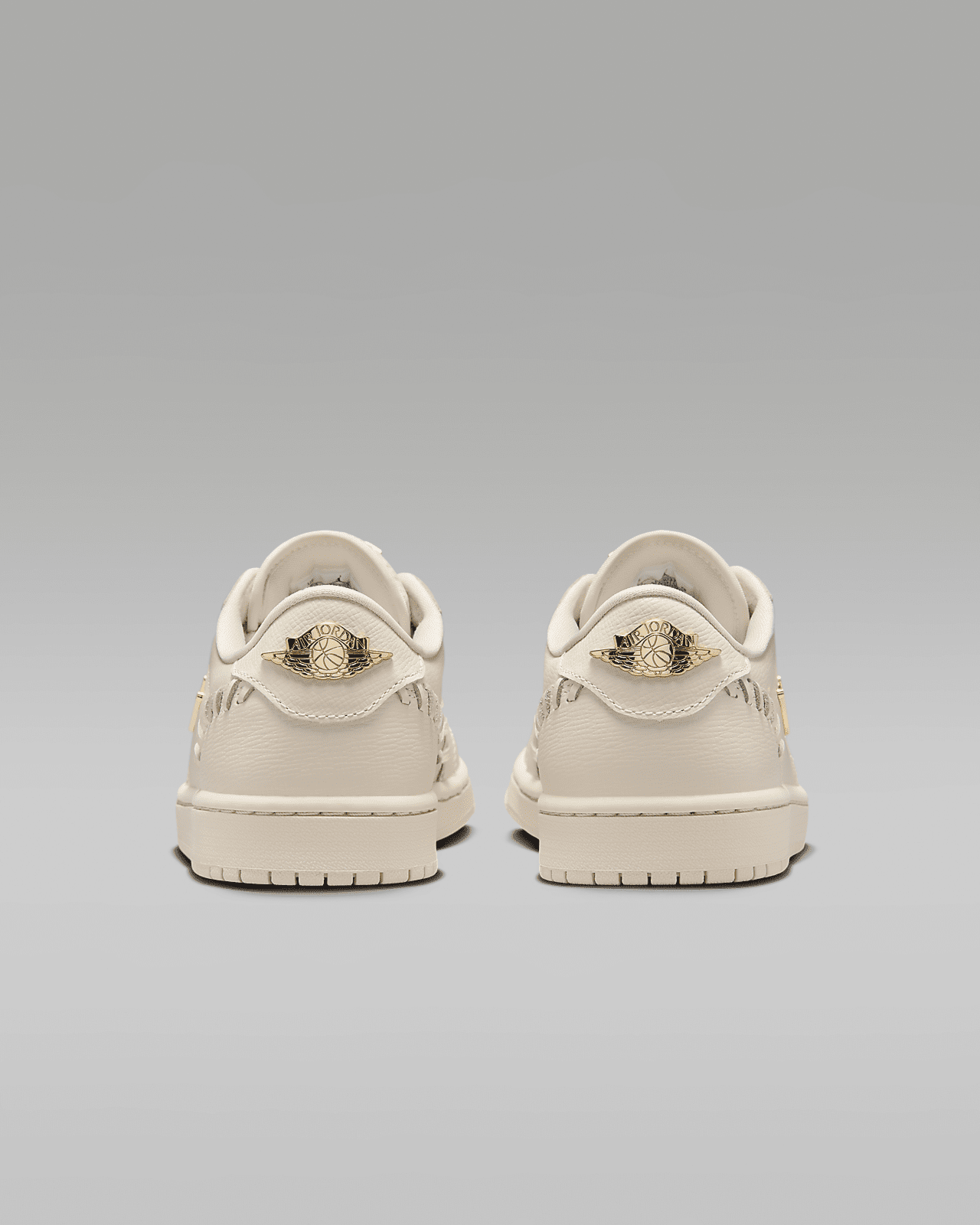 【NIKE】FN5032-200Jordan 1 Low Method of Make Legend レディ Nike Air Jordan 1 Low Method of Make Women's Sz 6 Legend