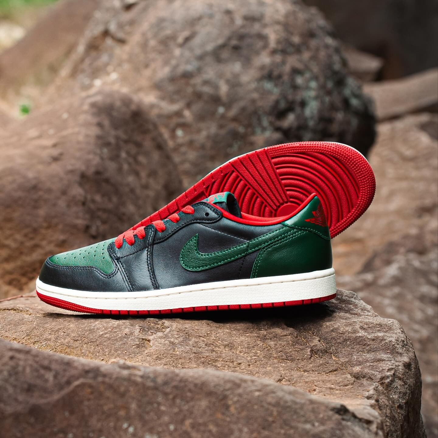 スニーカー Nike Air Jordan 1 Low OG Black Gorge Green Women's Shoes CZ0 WOMEN'S AIR JORDAN 1 LOW OG 