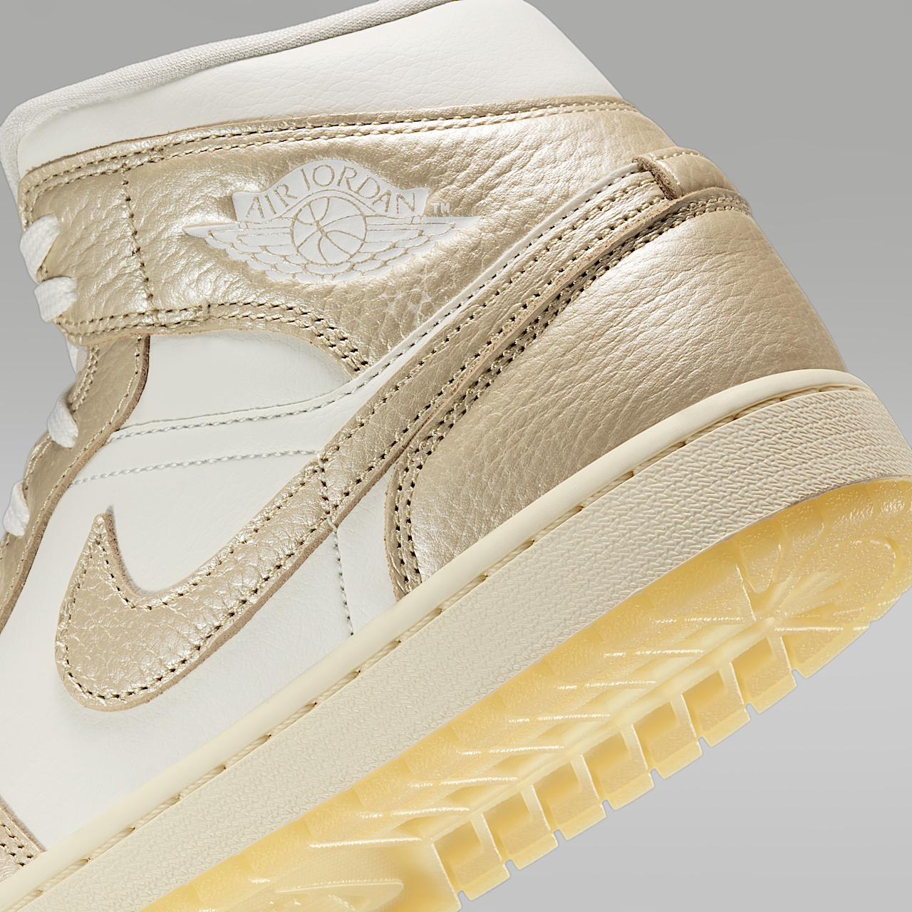 Womens Air Jordan 1 Mid SE Metallic Team Gold HV5159-100 | More 