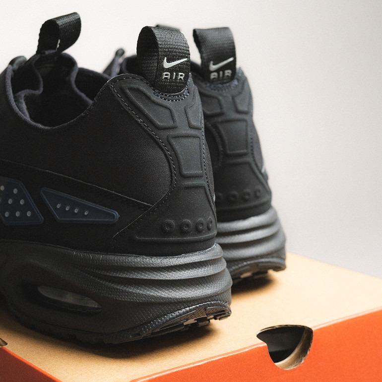 Womens Nike Air Max SNDR Black Metallic Silver FZ2068-001