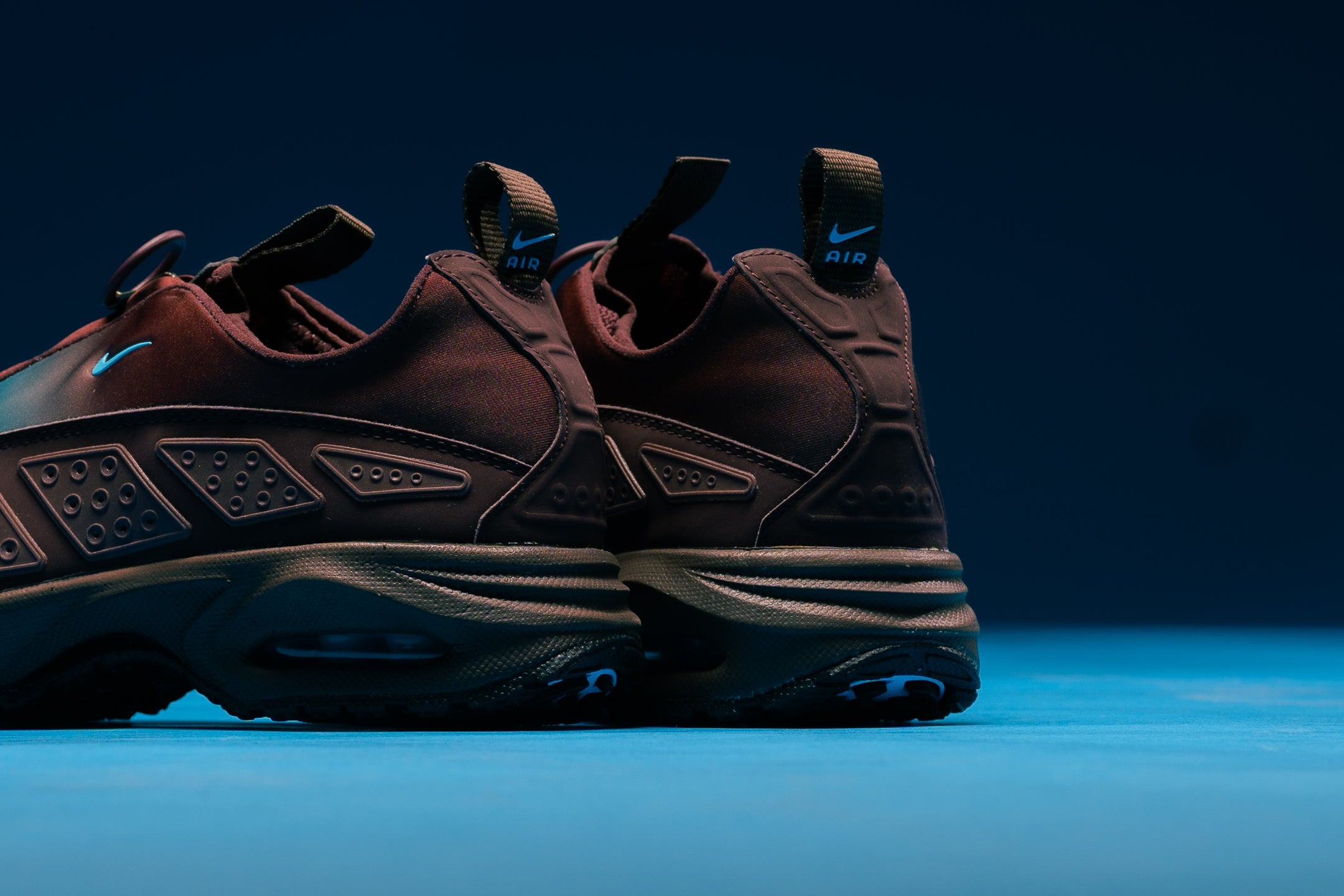 Womens Nike Air Max SNDR Burgundy Crush Baltic Blue HQ4189-600