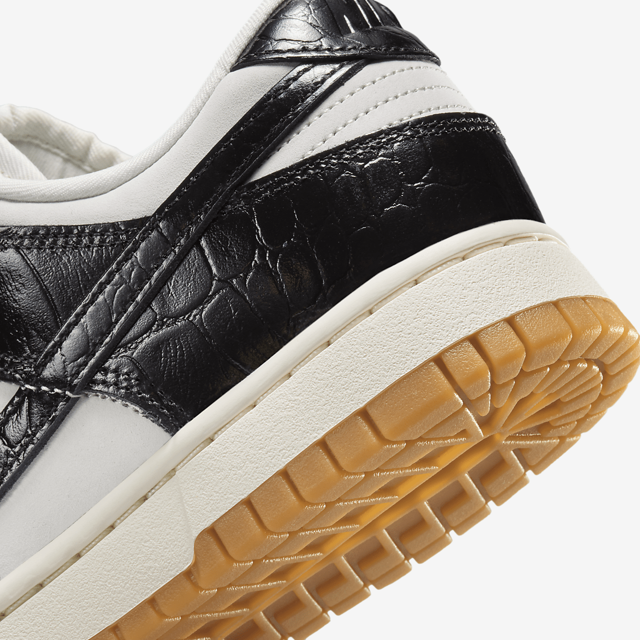 Nike Dunk Low LX Prem Croc Phantom/Black/Sail FJ2260-003 Women Size 12 Nike Dunk Low LX WMNS  main image 3