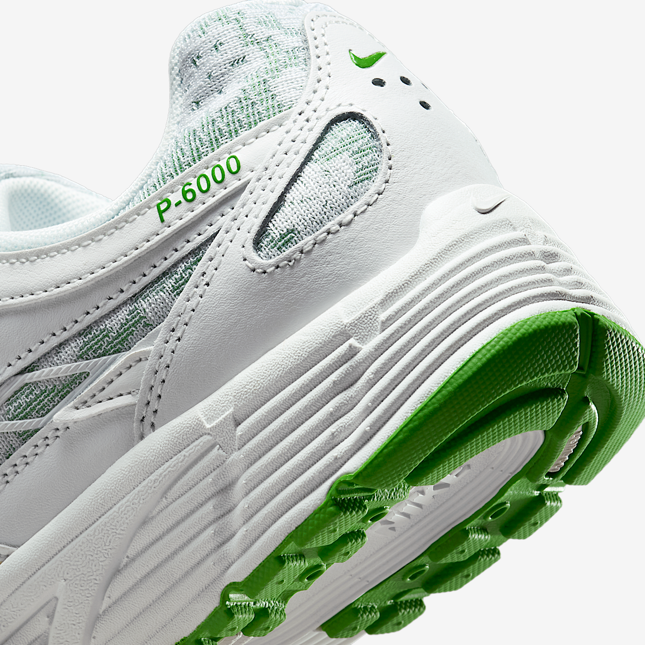 women's kelly green nike shoes