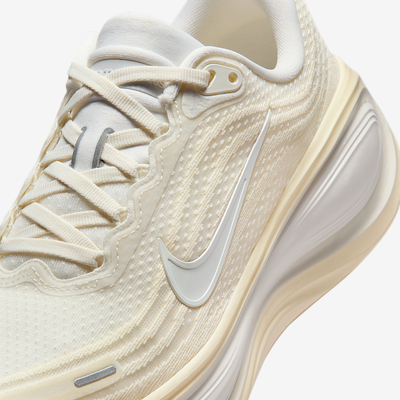 Womens Nike Vomero Plus Sail HV8154-105 | More Sneakers