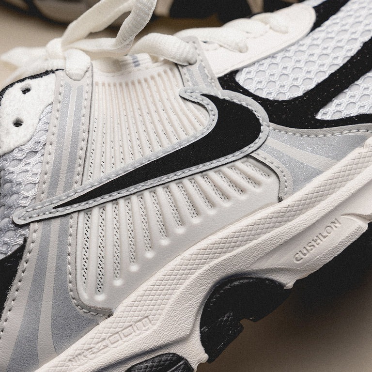 【NIKE】◆Zoom Vomero 5 Photon Dust◆HQ1182-001◆ Nike Zoom Vomero 5 Photon Dust/Phantom/Black HQ1182-001